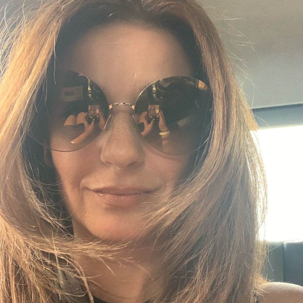Meet your Posher, Leyla